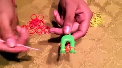 Tutorial : Hacer pulsera de goma estilo trenza francesa