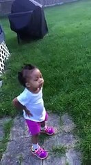 Baby dancing to iPhone ringtones 2