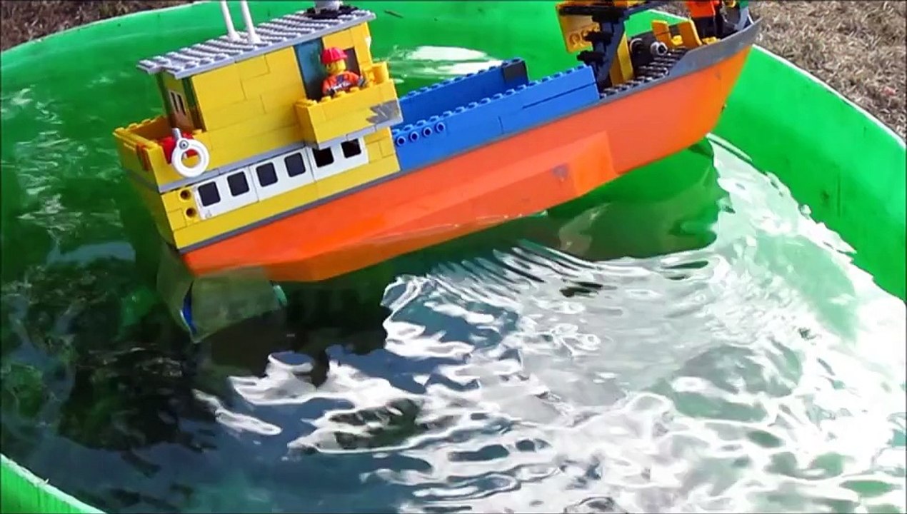 Lego cargo ship sinking - video Dailymotion