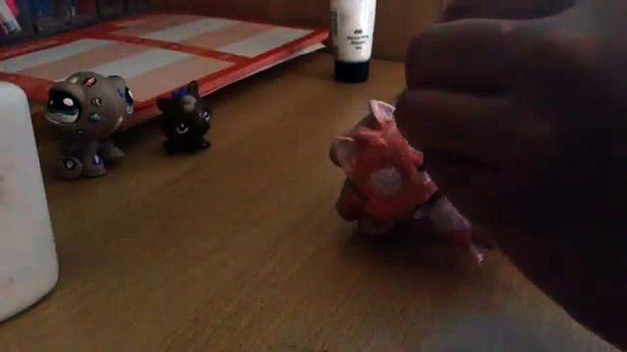 Lps: CUSTOMIZING HARRIET( FNAF OC)