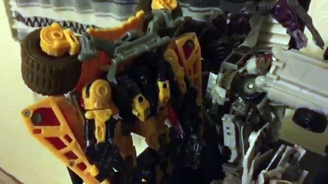 Transformers stop motion (Sam SHUT UP!!!!)