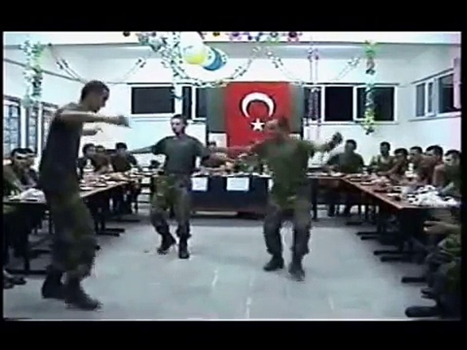 Asker Eğlencesi