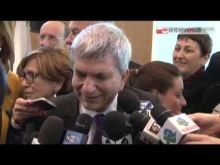 Télécharger la video: TG 26.06.15 Vendola si congeda dai pugliesi con un videomessaggio