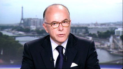 Cazeneuve évoque "un risque terroriste extrêmement élevé"