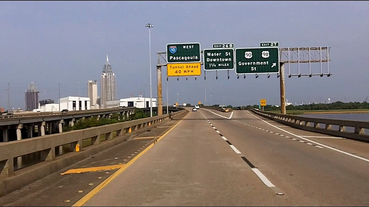 Interstate 10 West: Mobile Bay into downtown Mobile, AL