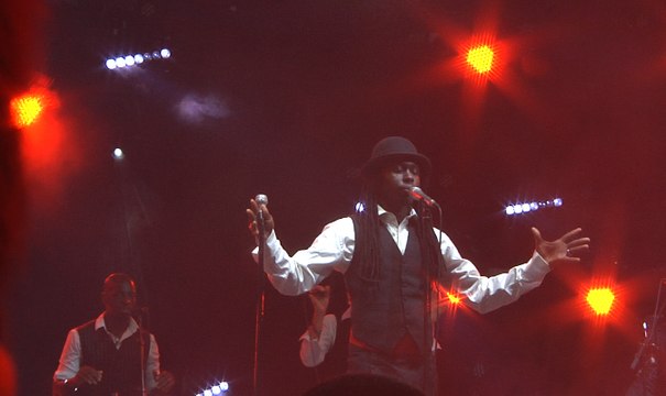 Faada Freddy en live au festival Solidays 2015