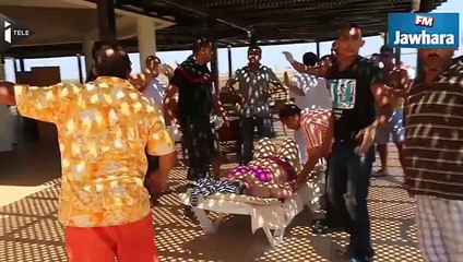 Tunisie: panique sur la plage où un terroriste a tué 38 personnes