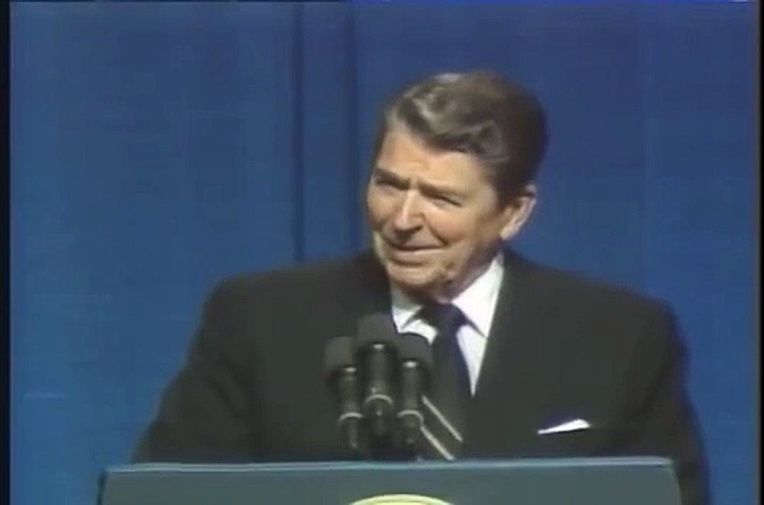 Ronald Reagan - Hilarious Joke About Democrat Platform
