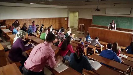 AYYILDIZ TIM ( BAYRAK ASKINA )