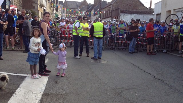 6 785 cyclistes au départ de la Pierre-Le Bigaut