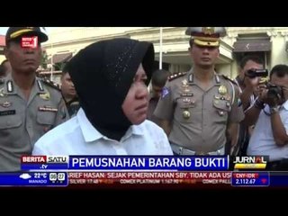 Risma Marahi Para Pengedar Narkoba di Surabaya