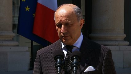 Attentat en Tunisie : "à ce stade, aucune victime française n'a été identifiée" (Laurent Fabius)