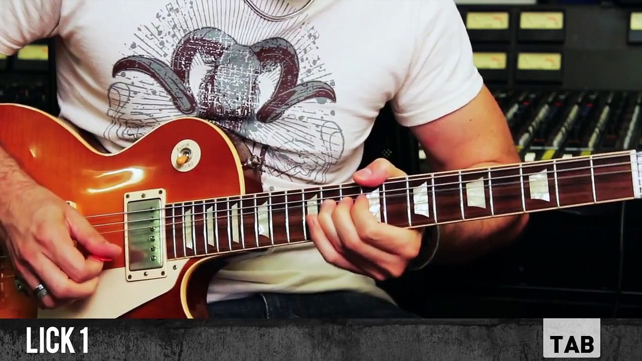 3 Hot Licks from Blues Deluxe (Joe Bonamassa) - Guitar Tutorial with Matt Bidoglia