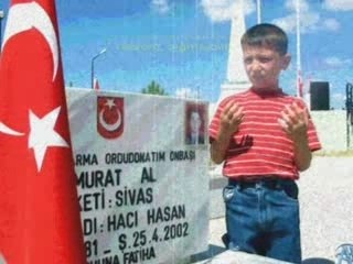 BİRAZ TÜRKÜ DİNLEYELİMMİ...
