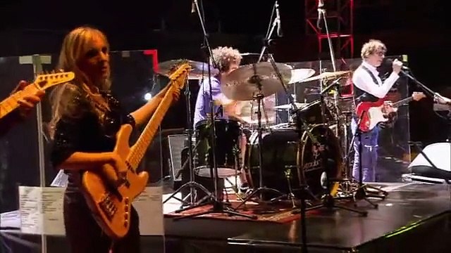 Luis Alberto Spinetta - Fina Ropa Blanca (DVD - Las Bandas Eternas)