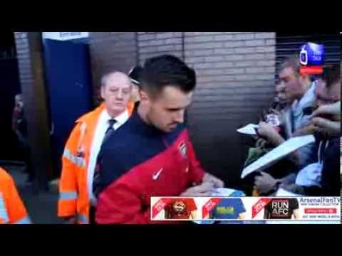 Arsenal FC 01 West Brom 01 - Mathieu Flamini and Carl Jenkinson Meet The Fans