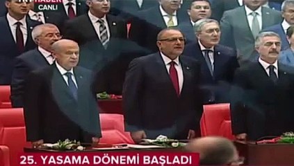 HDP li Vekiller Mecliste İstiklal Marşını Okumadı