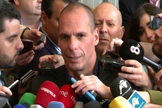 Eurogrupo discute sin Varoufakis el plan B griego