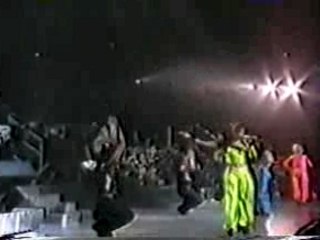 TLC - No Scrubs Live in Japan