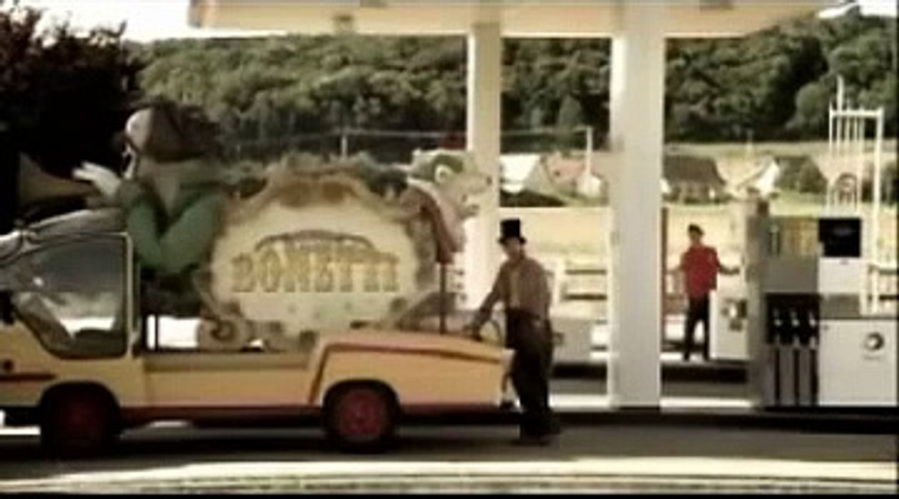 Pub Total - Cirque Bonetti