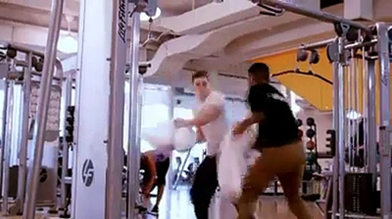 Funny Pilo Fight