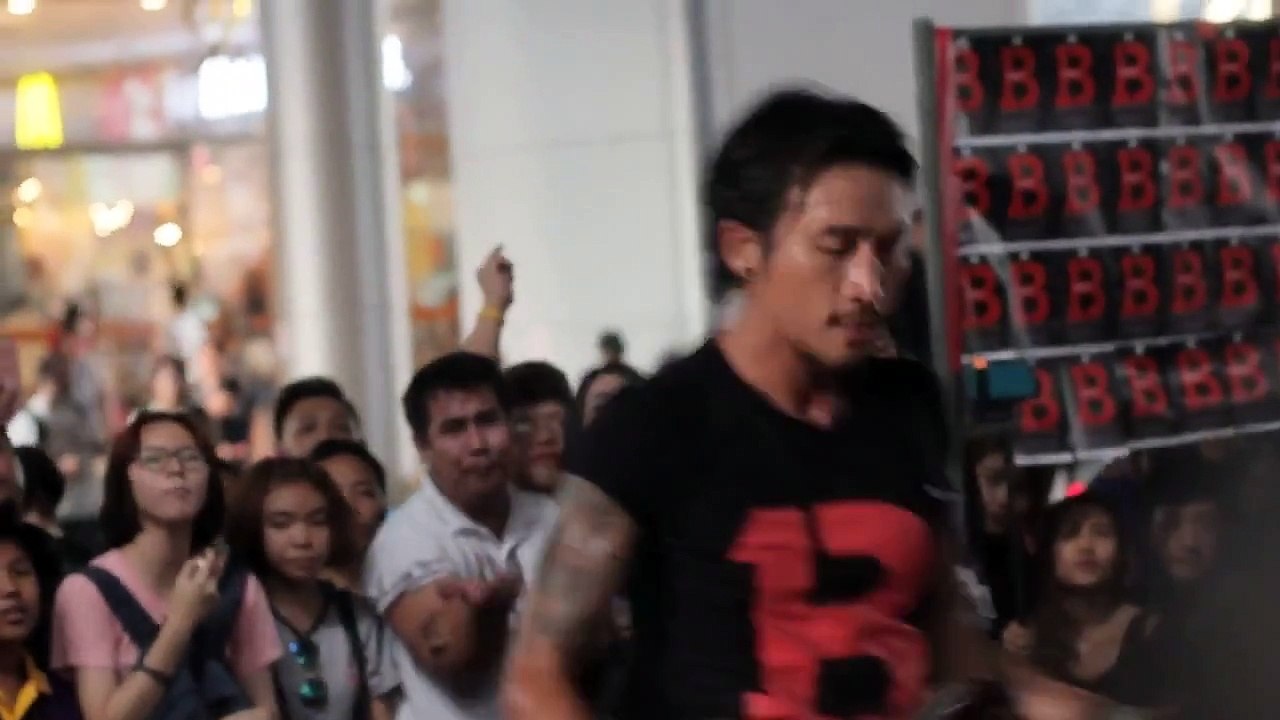 ชีวิตยังคงสวยงาม ≠ bodyslam @ On Street Day 260415 สยามวัน