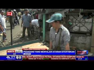 Puluhan Lapak PKL di Johar Baru Dibongkar