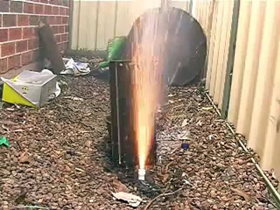 Adding aluminium powder to Sugar rocket fuel Static tests video