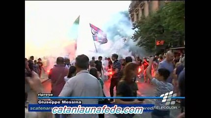 Tifosi Rossazzurri in corteo per la città