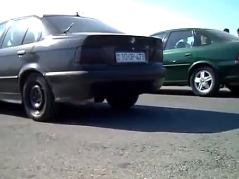 BMW E36 320 manual vs Opel Vectra 2.0 manual