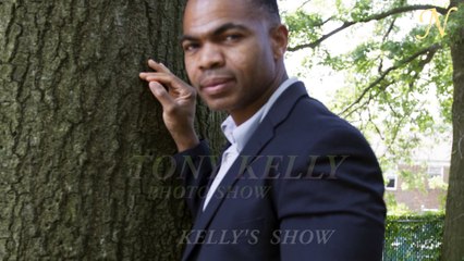 Tony Kelly Photo show