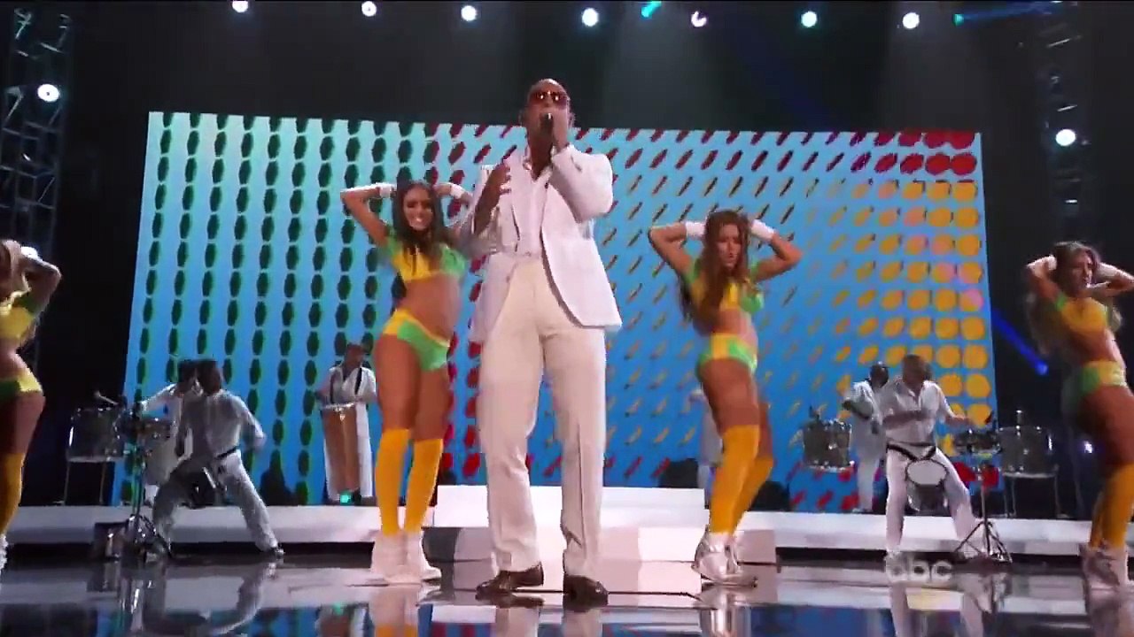 Pitbull feat. Jennifer Lopez & Claudia Leitte - We Are One (Live Billboard Music Awards 2014)