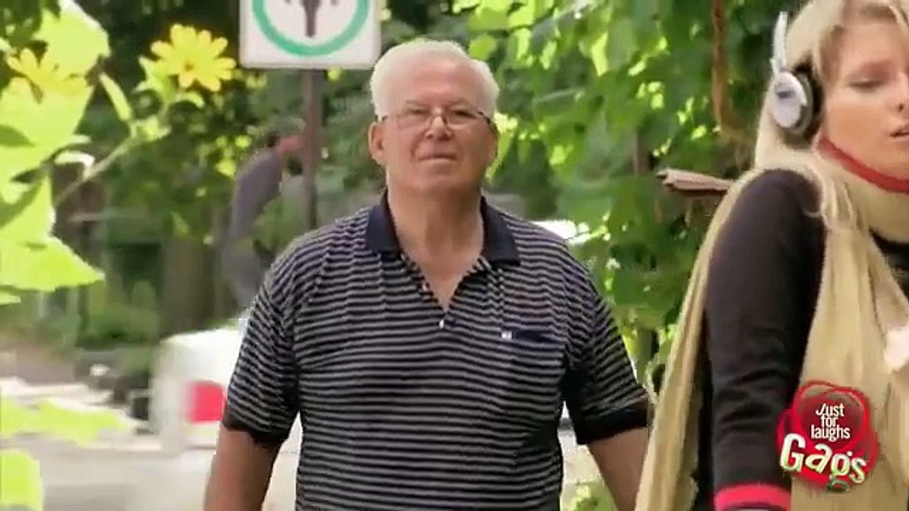 Broma pesada - El maniquí al que se le cae la cabeza jaja