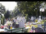 Fotografía Del Fantasma De Un Monje Y Rostros En Un Cementerio (Polonia)