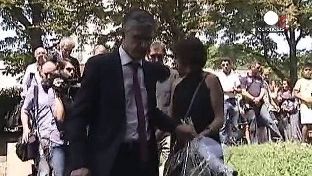 Франция: церемония прощания с жертвой теракта в Сен-Кантен-Фаллавье