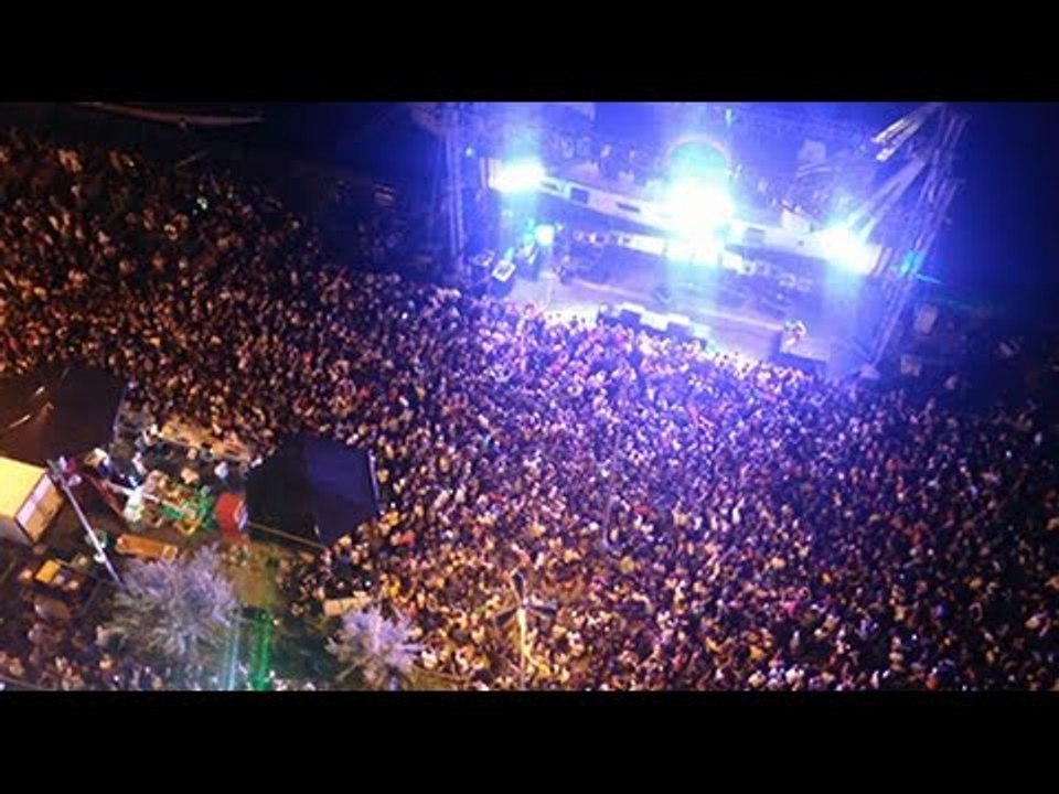 Molo Street Parade l'estate parte con il botto, onda umana ha ballato sul porto