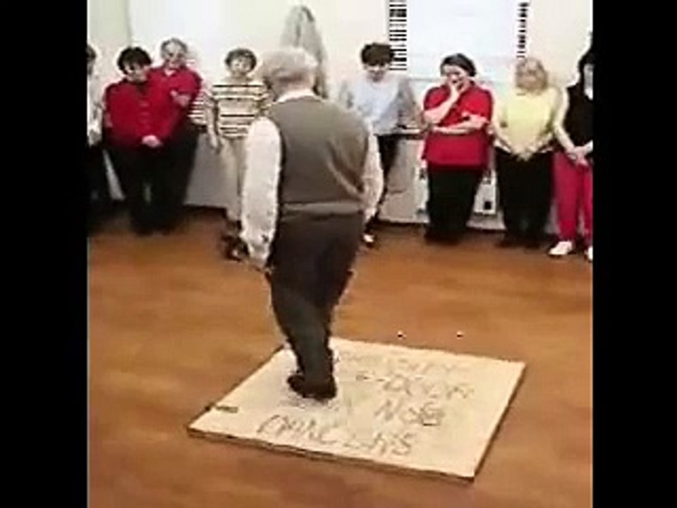 Irish sean nos dancing at Termonfeckin 2004
