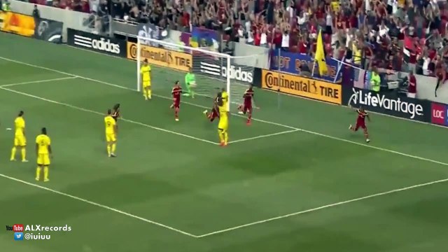 Real Salt Lake score glorious free-kick routine v Columbus Crew 2015