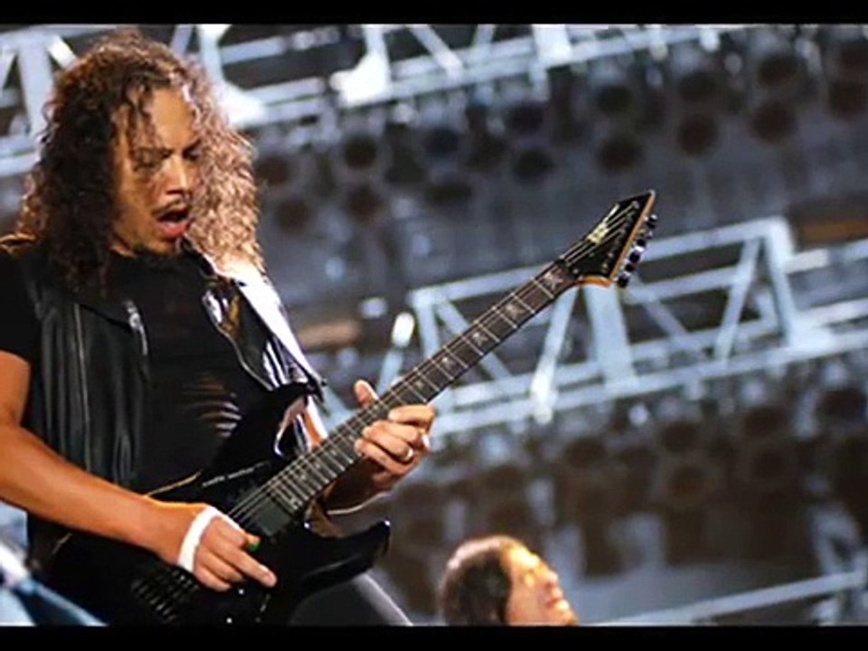 Metallica - The memory remains Lyrics Video