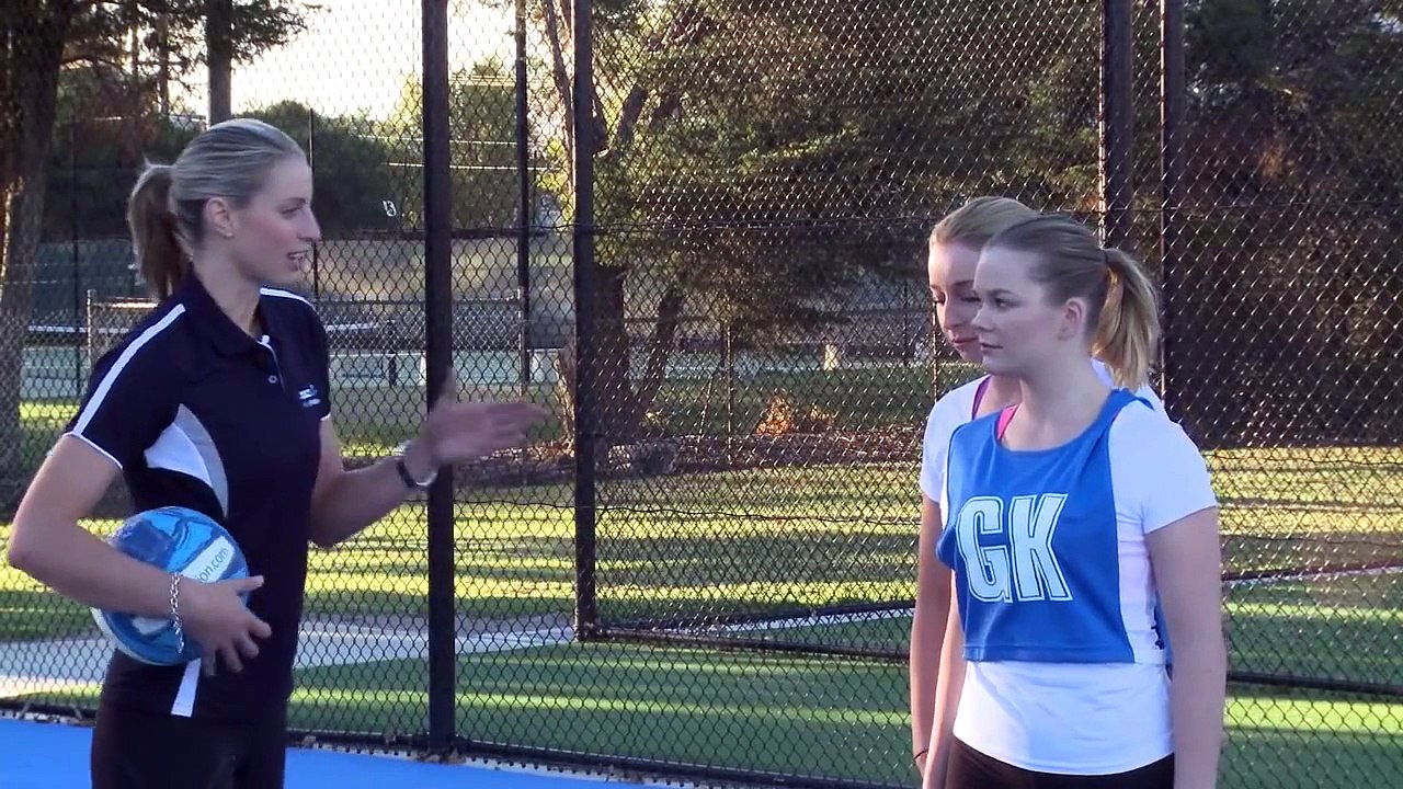 Netball Coaching Tip - Goal Keeper Defending In The Circle - video ...