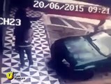 omg ! Girl and car hahahahah very funny video
