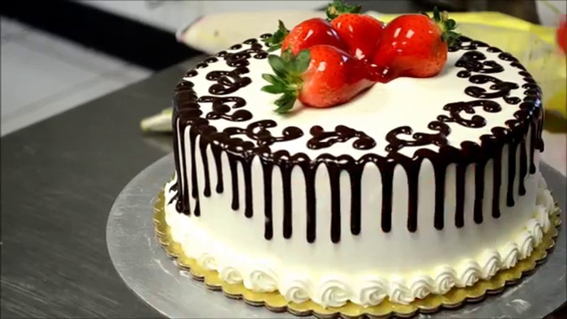 2 dakikada yaş pasta nasıl süslenir? - Dailymotion Video