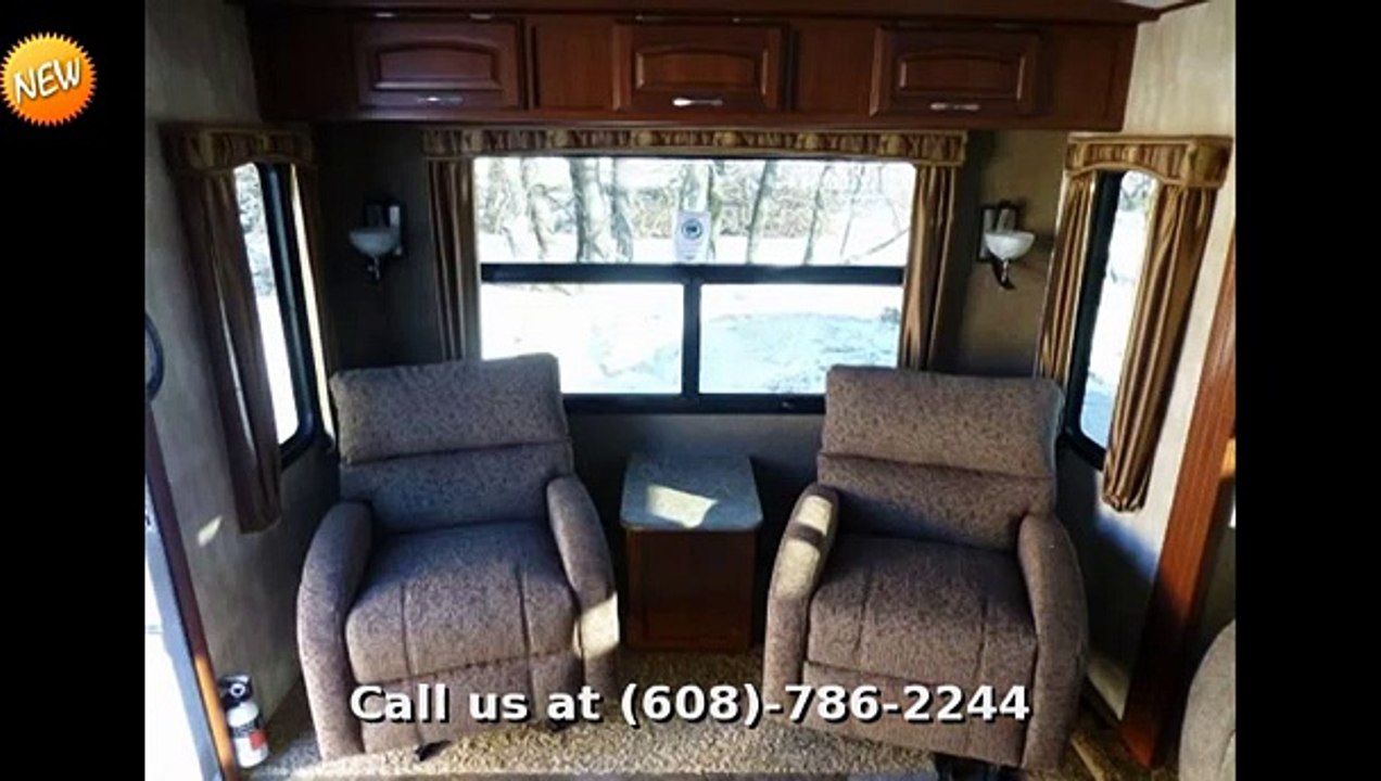 2014 Winnebago One 29RL, Travel Trailer Rear Living Room
