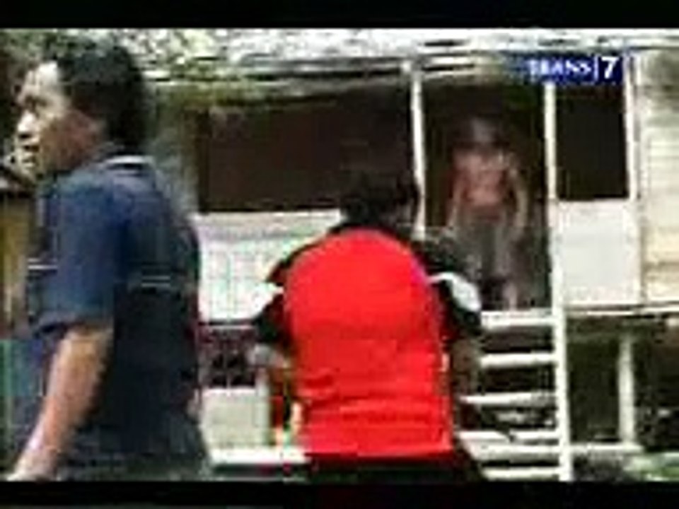 MANUSIA KEBAL PELURU "TARZAN" ASAL GORONTALO