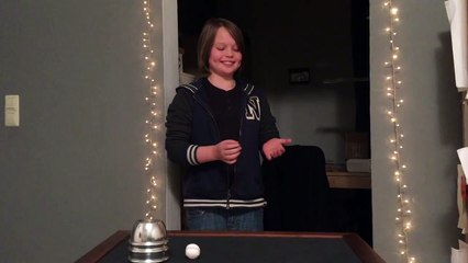Jeune magicienne et si talentueuse