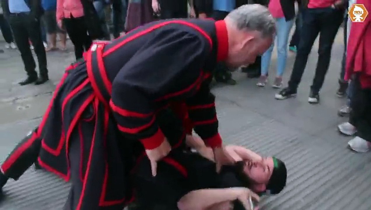 Make way for The Queens Guard Prank