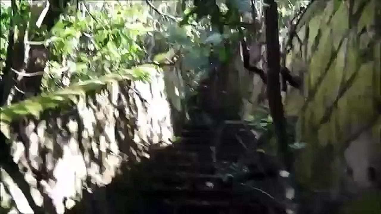 Lung Fu Shan WWII Position Finding Cells-龍虎山二戰海防觀測站建築群