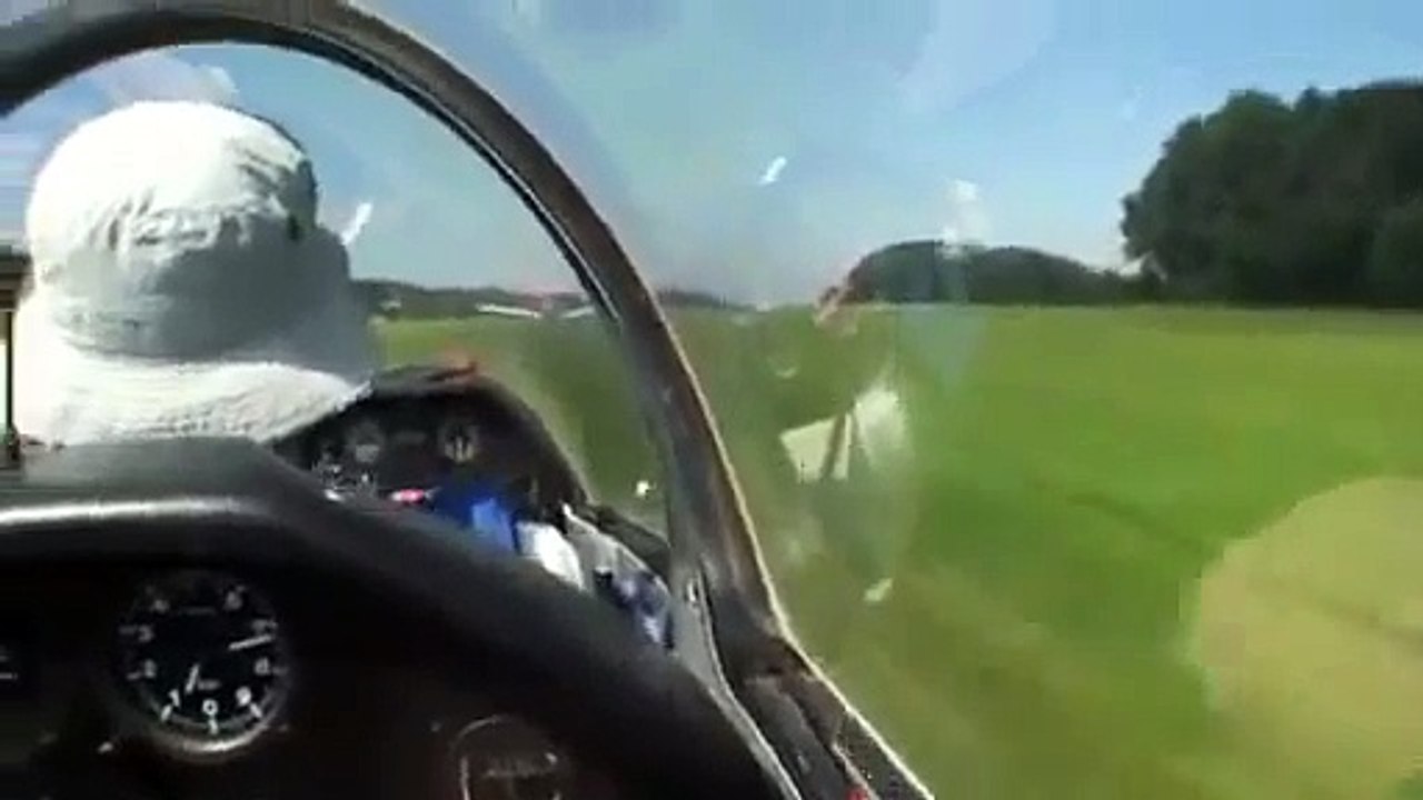 glider flying