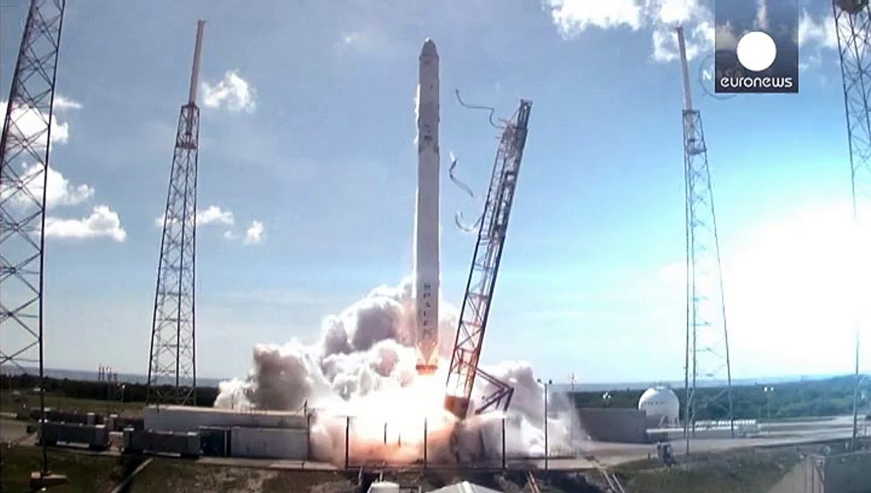 SpaceX-Rakete Falcon 9 explodiert nach Start
