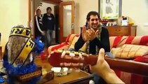 Auguri di natale dal Villareal, Rossi canta o  sole mio  Feliz Navidad  www keepvid com